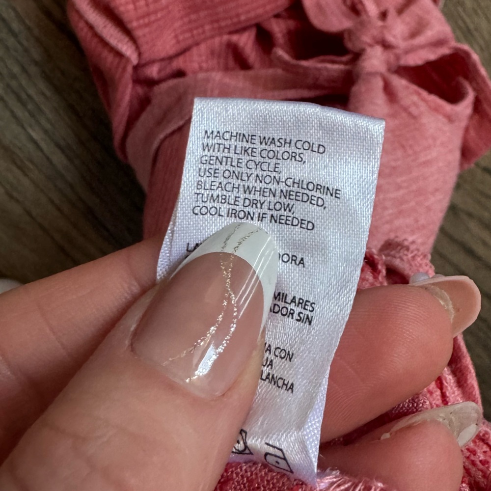 Weatherproof Vintage Buttoned Tee! - Picture 4 of 4